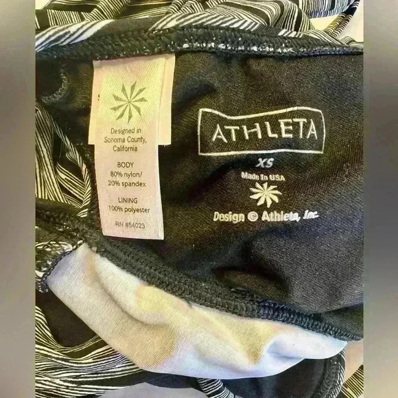 Women’s Athleta Black White Tankini Swim Top Size XS - Picture 3 of 3